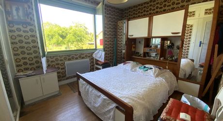 Secteur Gramat  Maison de plain-pied, 3 chambres, 1352 m2 de terrain, Piscine 