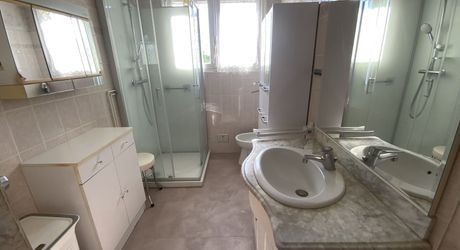 A vendre secteur Gramat maison individuelle proche de toutes les commodités, Jardin, 3 chambres, garage 