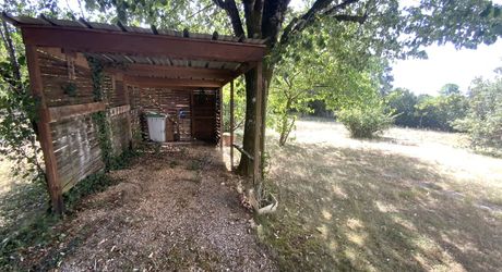 A vendre secteur Gramat maison individuelle proche de toutes les commodités, Jardin, 3 chambres, garage 