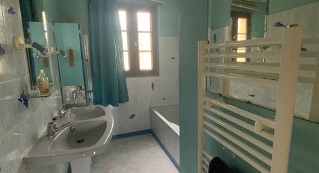 Gramat area, beautiful traditional house with great potential.