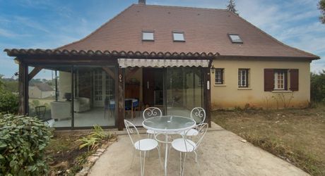 Gramat area, beautiful traditional house with great potential.