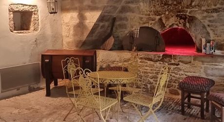 Gramat sector – Authentic Quercy longère in a preserved environment.