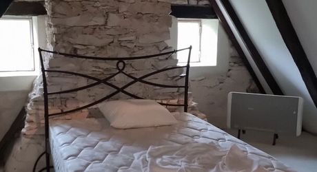 Gramat sector – Authentic Quercy longère in a preserved environment.
