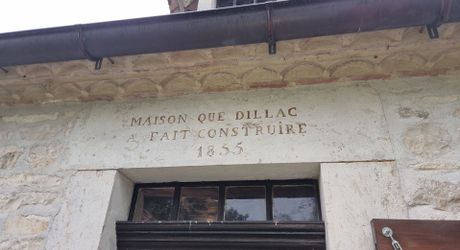 Gramat sector – Authentic Quercy longère in a preserved environment.