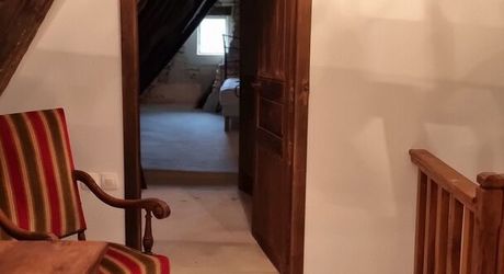 Gramat sector – Authentic Quercy longère in a preserved environment.