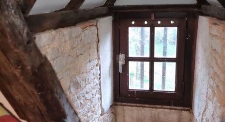 Gramat sector – Authentic Quercy longère in a preserved environment.