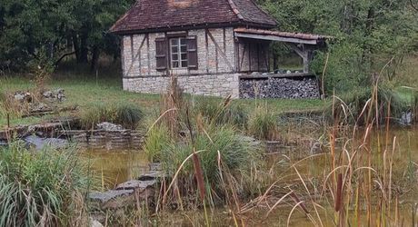 Gramat sector – Authentic Quercy longère in a preserved environment.