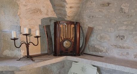 Gramat sector – Authentic Quercy longère in a preserved environment.