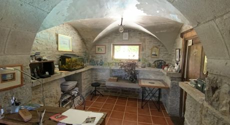 Secteur Gramat, maison de caractère du XIXe siècle avec piscine, dépendances et grange réhabilitable.