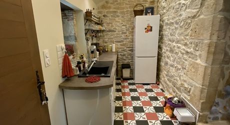 Gramat, propriété de caractère XVIIIe + dépendances. Jardin 720 M²