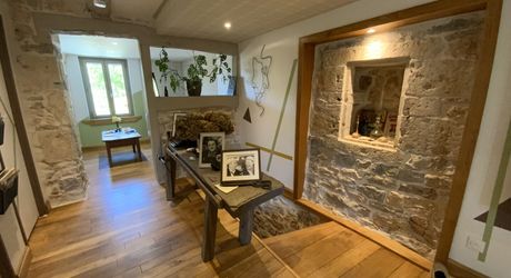 Gramat, propriété de caractère XVIIIe + dépendances. Jardin 720 M²