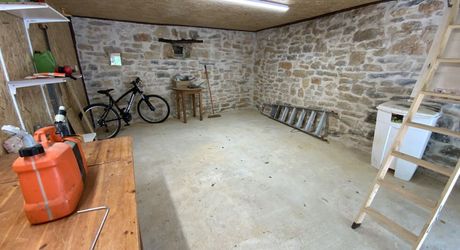 Gramat, propriété de caractère XVIIIe + dépendances. Jardin 720 M²