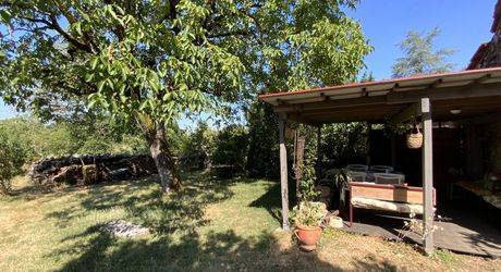 Gramat, propriété de caractère XVIIIe + dépendances. Jardin 720 M²