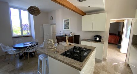 Maison de Maitre à louer, 5 chambres, dépendances secteur Gramat