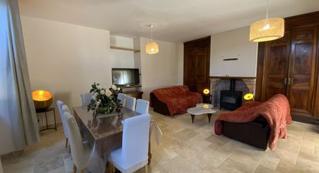 Maison de Maitre à louer, 5 chambres, dépendances secteur Gramat