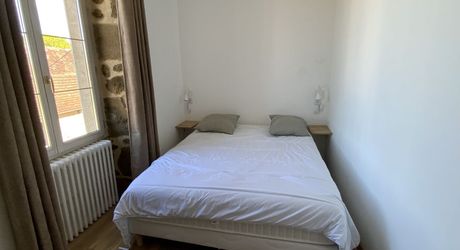 Maison de Maitre à louer, 5 chambres, dépendances secteur Gramat