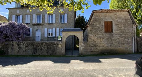 Maison de Maitre à louer, 5 chambres, dépendances secteur Gramat