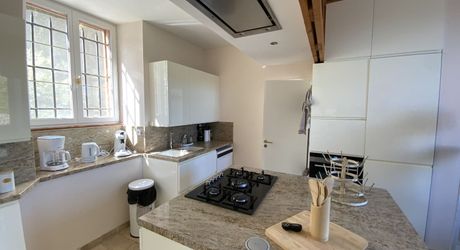 Maison de Maitre à louer, 5 chambres, dépendances secteur Gramat