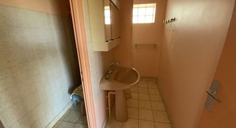 Secteur Coeur de Causse: Maison avec studio indépendant et 8 953 m² de terrain, beau potentiel