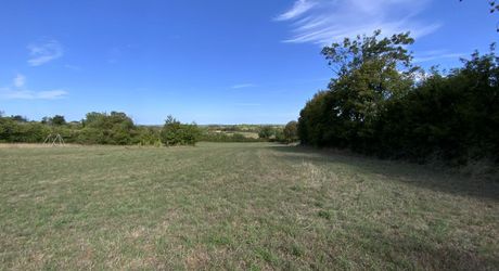 Secteur Coeur de Causse: Maison avec studio indépendant et 8 953 m² de terrain, beau potentiel