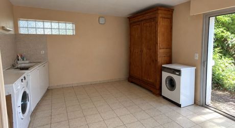 Secteur Coeur de Causse: Maison avec studio indépendant et 8 953 m² de terrain, beau potentiel