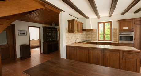 Secteur Coeur de Causse: Maison avec studio indépendant et 8 953 m² de terrain, beau potentiel