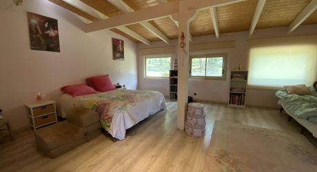 Sector Livernon, detached house with potential development and land of 11,730 m 2