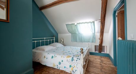 GOURDON- Ravissante maison en pierre restaurée – 180 m² habitables – Terrain de 7000 m² – Vue dégagée