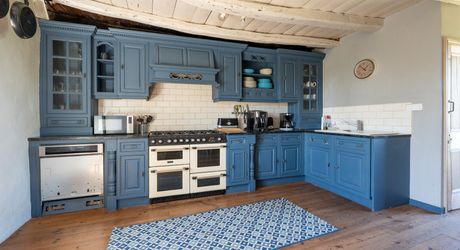 GOURDON- Ravissante maison en pierre restaurée – 180 m² habitables – Terrain de 7000 m² – Vue dégagée