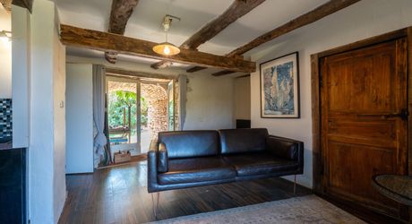 GOURDON- Ravissante maison en pierre restaurée – 180 m² habitables – Terrain de 7000 m² – Vue dégagée