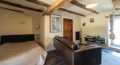 GOURDON- Ravissante maison en pierre restaurée – 180 m² habitables – Terrain de 7000 m² – Vue dégagée