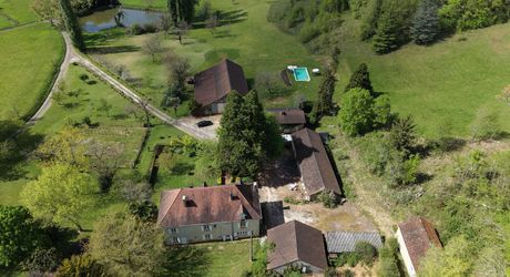Secteur Cazals, au calme, Magnifique propriété de caractère avec gîte, piscine, étang et dépendances sur 4,7 hectares.