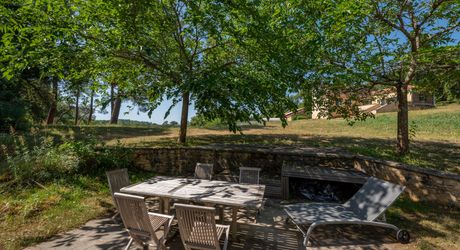 EXCLUSIVITE- Secteur GOURDON - Maison, Gîte et grange sur 1ha6 avec piscine.