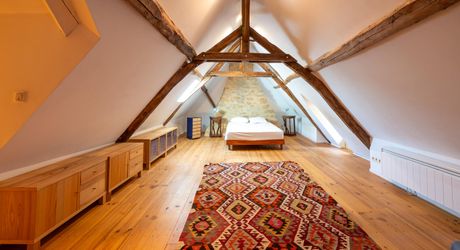 EXCLUSIVITE- Secteur GOURDON - Maison, Gîte et grange sur 1ha6 avec piscine.