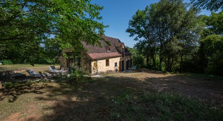 EXCLUSIVITE- Secteur GOURDON - Maison, Gîte et grange sur 1ha6 avec piscine.