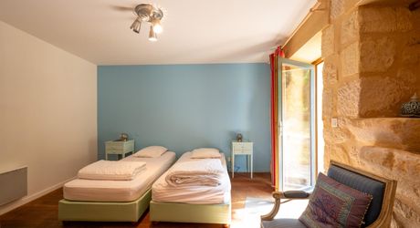 EXCLUSIVITE- Secteur GOURDON - Maison, Gîte et grange sur 1ha6 avec piscine.