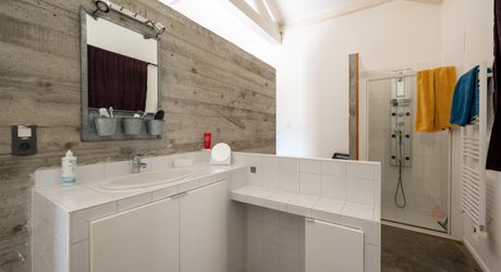 EXCLUSIVITE- Secteur GOURDON - Maison, Gîte et grange sur 1ha6 avec piscine.
