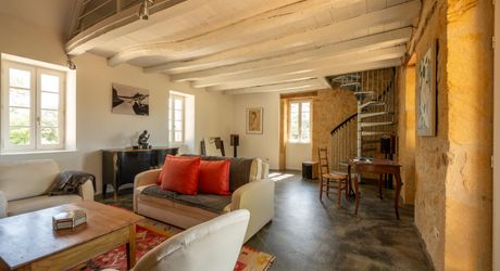 EXCLUSIVITE- Secteur GOURDON - Maison, Gîte et grange sur 1ha6 avec piscine.