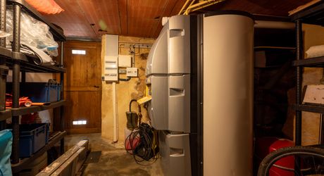 EXCLUSIVITE- Secteur GOURDON - Maison, Gîte et grange sur 1ha6 avec piscine.