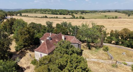 Secteur Martel, Magnifique Maison bourgeoise 8 chambres et piscine sur 1ha.