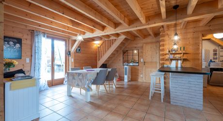 Vallée de la Dordogne, maison contemporaine 3 chambres, piscine chauffée au sel, terrain clos 1270m².