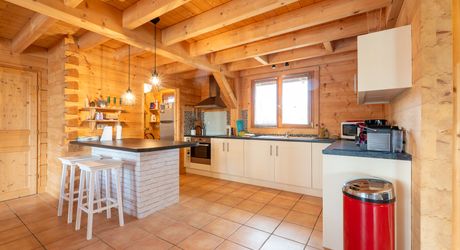 Vallée de la Dordogne, maison contemporaine 3 chambres, piscine chauffée au sel, terrain clos 1270m².