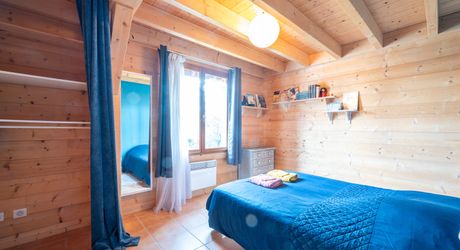 Vallée de la Dordogne, maison contemporaine 3 chambres, piscine chauffée au sel, terrain clos 1270m².