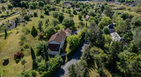 Vallée Dordogne, Maison 4 chambres et garage indépendant.
