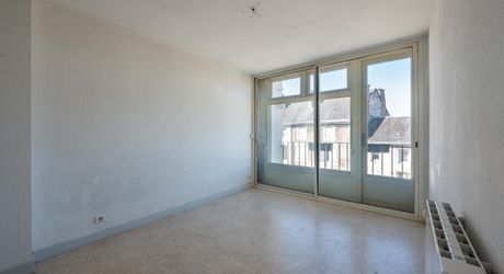 SOUILLAC Centre-ville - Apartment T3, 2 bedrooms with balcony