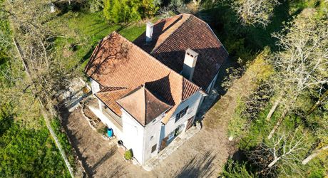 Secteur Catus, Ancienne ferme composée d'une maison, d'un gite, grange et hangar sur 9ha.