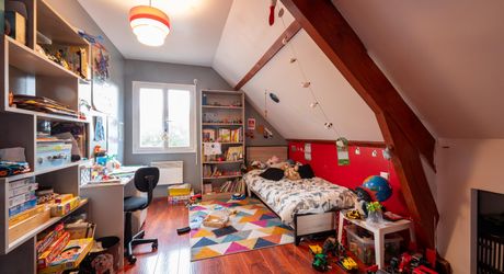 Secteur Martel, Grande maison contemporaine 5 chambres, jardin clos.
