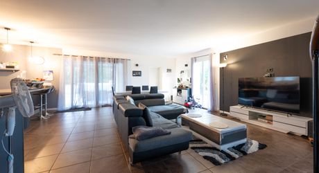 Secteur Martel, Grande maison contemporaine 5 chambres, jardin clos.