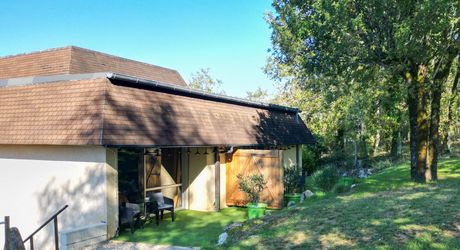 Souillac, sur les hauteurs avec vue, maison 5 chambres piscine et spa.