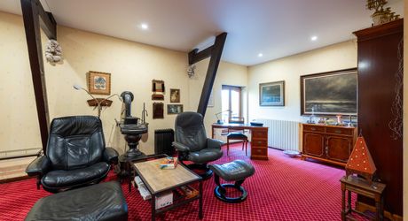 À vendre – Superbe maison en pierre 5chambres avec grand terrain boisé – Puy-l’Évêque (46)